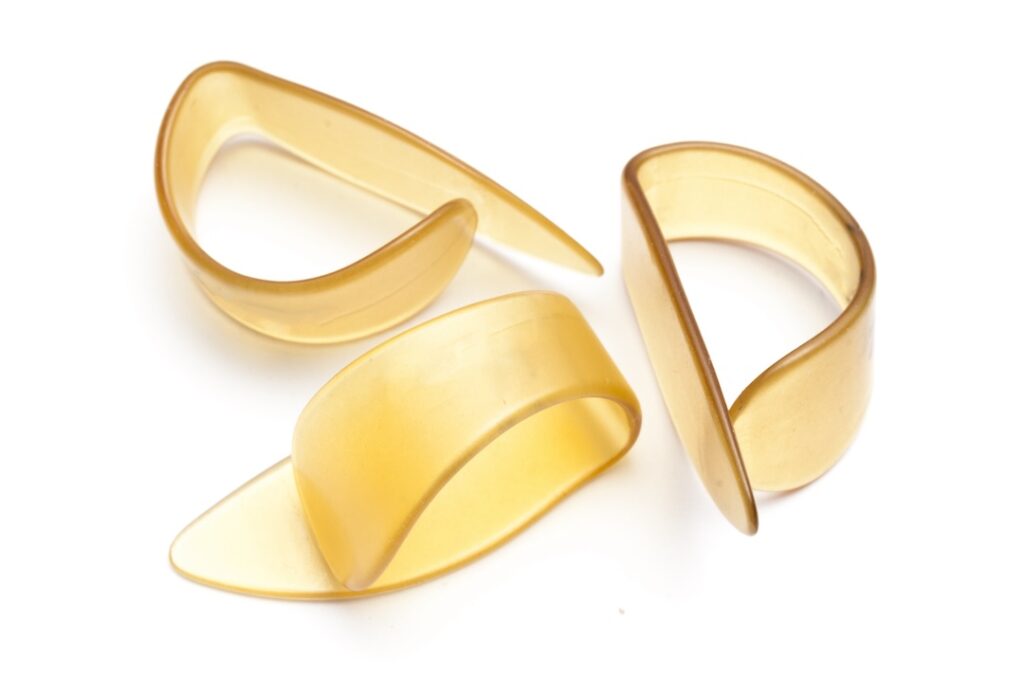 choosing a thumb pick